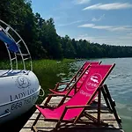 Caravana Juliana Hobby 545 Z Widokiem Na Jezioro Swaderki