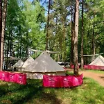 Kemping Caravana Juliana Hobby 545 Z Widokiem Na Jezioro Swaderki