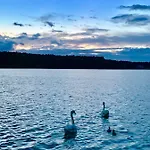 Caravana Juliana Hobby 545 Z Widokiem Na Jezioro Kemping