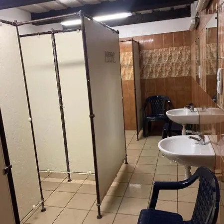 Caravana Juliana Hobby 545 Z Widokiem Na Jezioro Kamp alanı