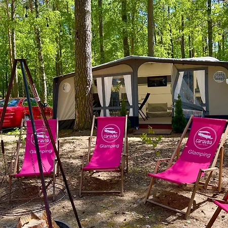 Kamp alanı Caravana Juliana Hobby 545 Z Widokiem Na Jezioro