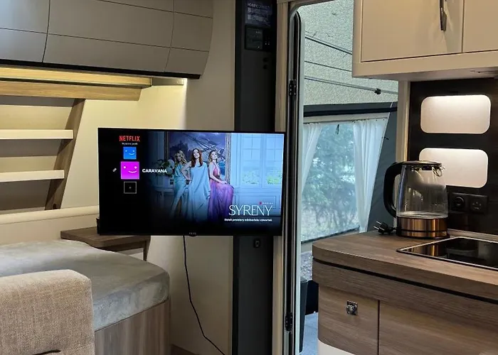 Caravana Juliana Hobby 545 Z Widokiem Na Jezioro Swaderki