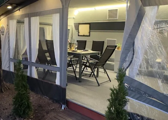 Caravana Juliana Hobby 545 Z Widokiem Na Jezioro